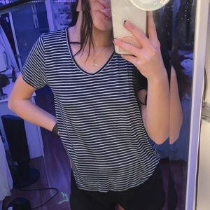 Hollister V-Neck Tee